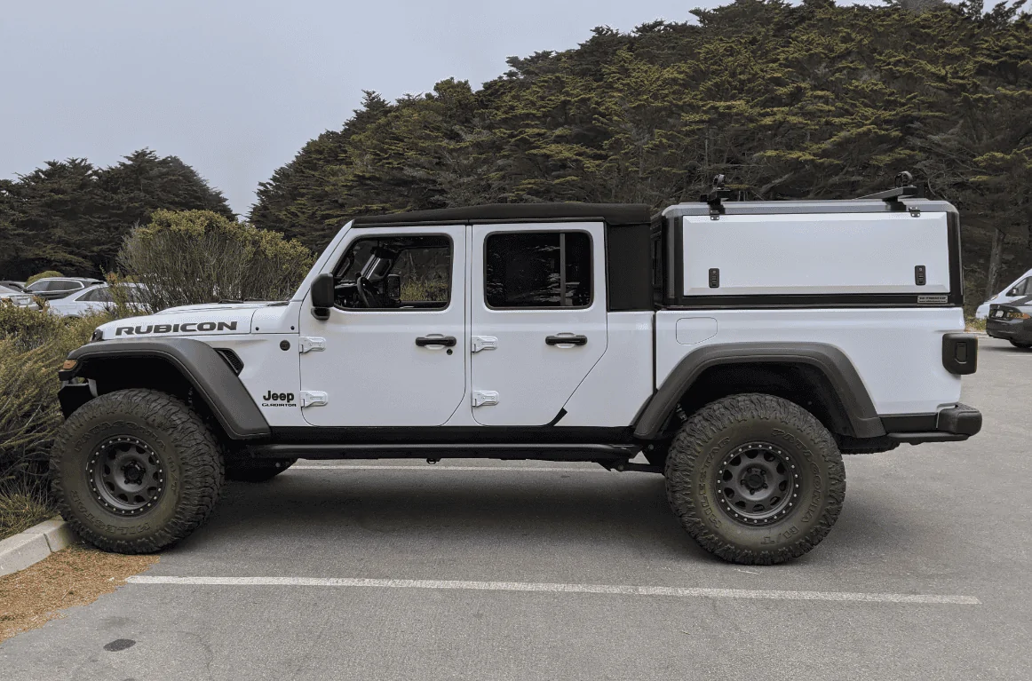 Jeep Gladiator 2020 JTR 6spd - RLD canopy 1-png