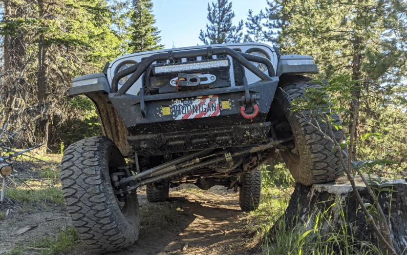 Jeep Gladiator 2020 JTR 6spd - RLD canopy 2-png