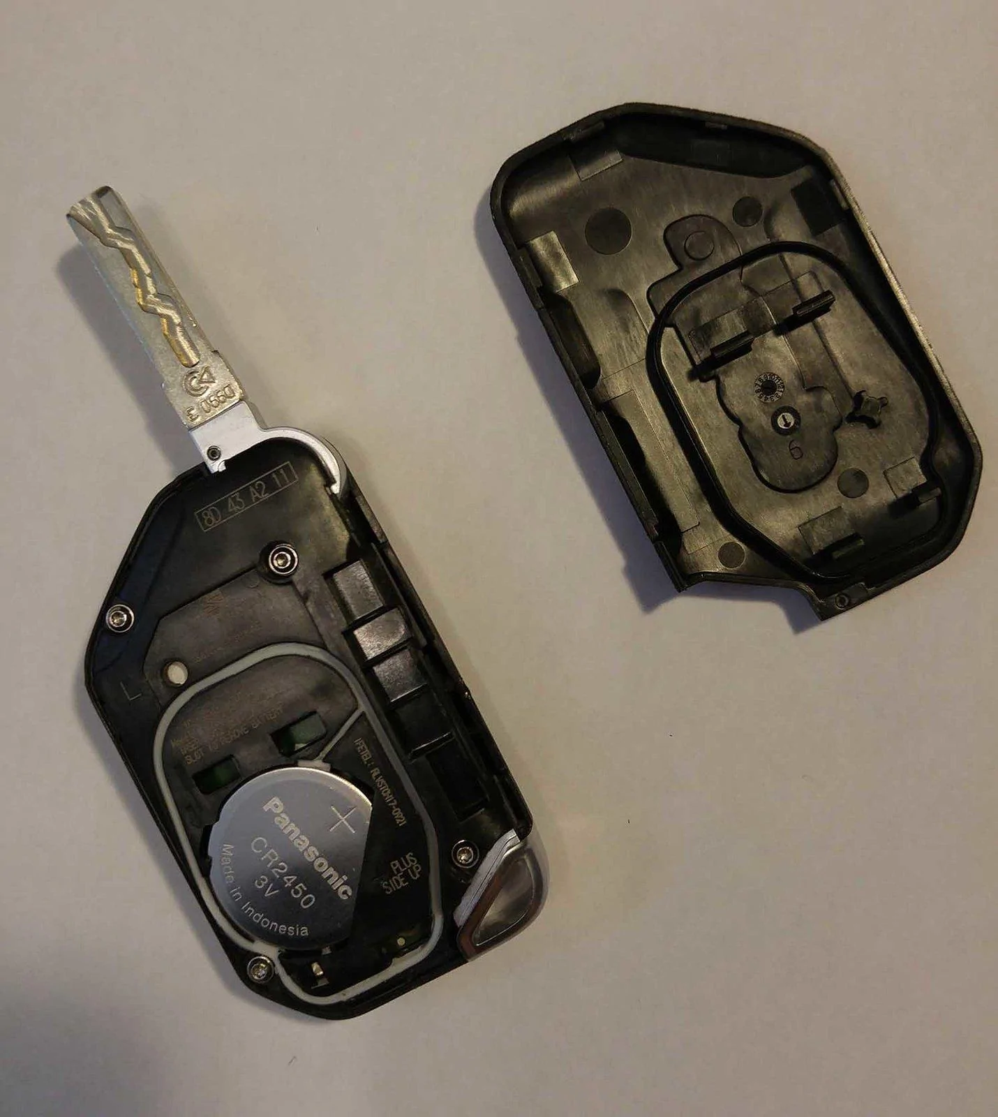 Jeep Gladiator Key Fob Functionality fob-open-jpg
