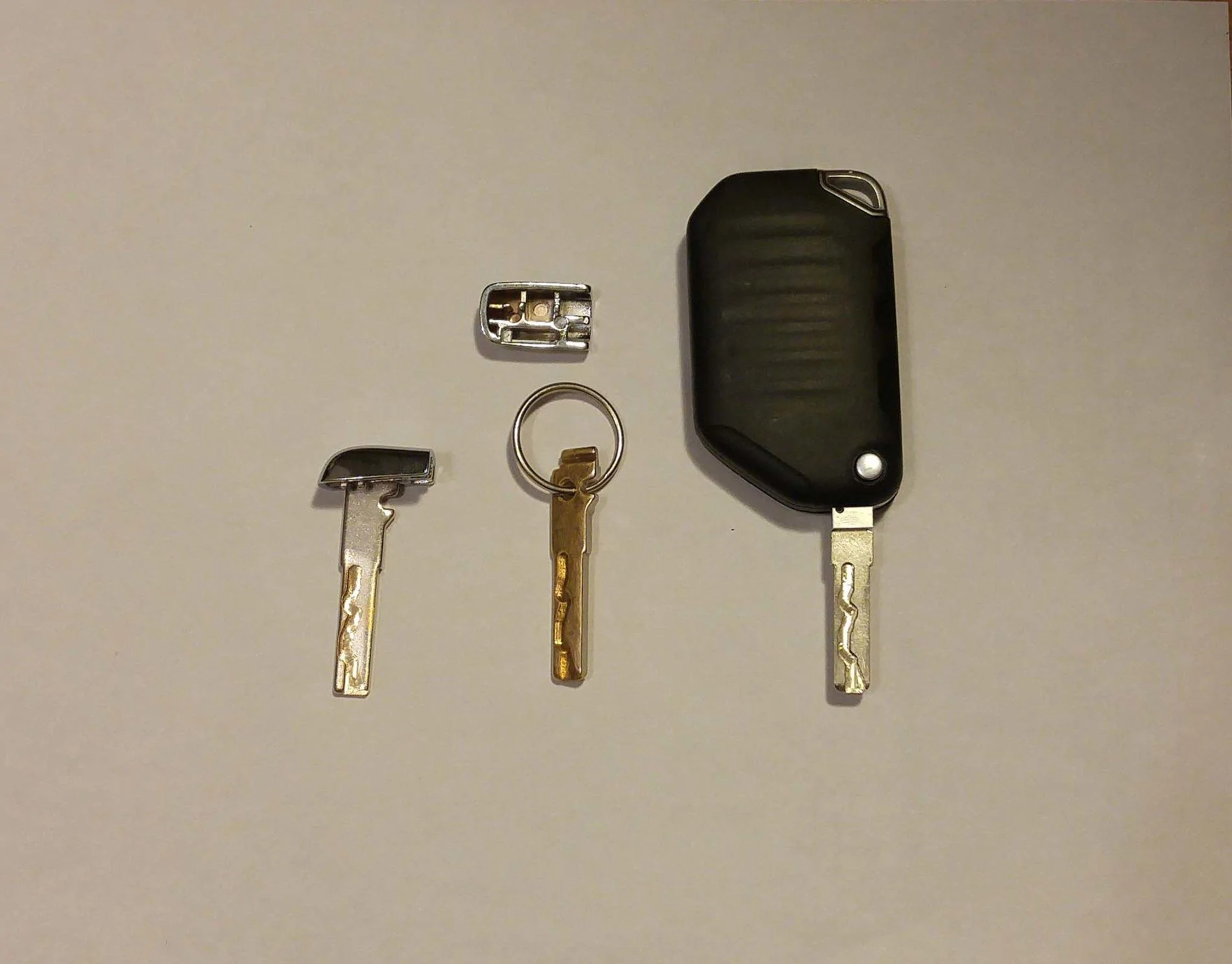 Jeep Gladiator Key Fob Functionality foblesskey-jpg