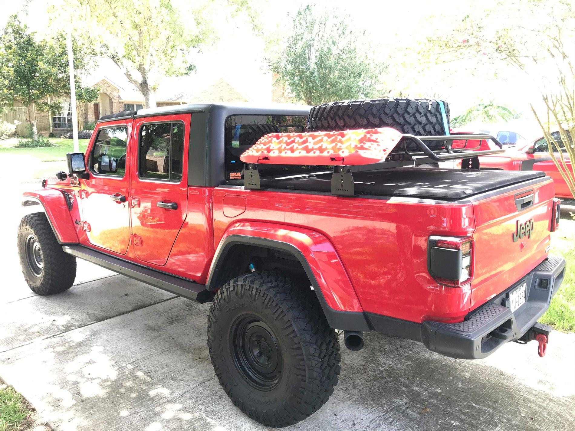 Jeep Gladiator Fifteen52 Wheels rack4