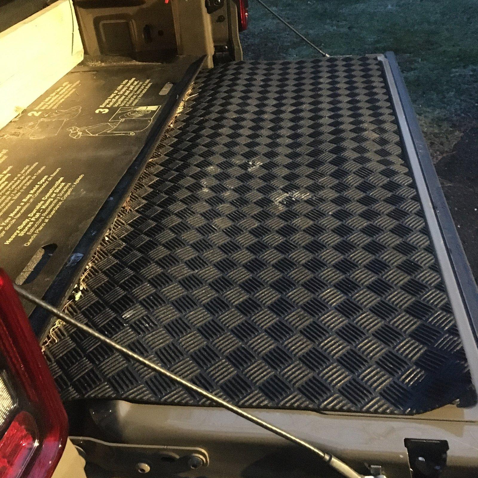 Jeep Gladiator Is there an argument for a naked bed? B93ED608-58F4-4151-B8F4-828B868E2384