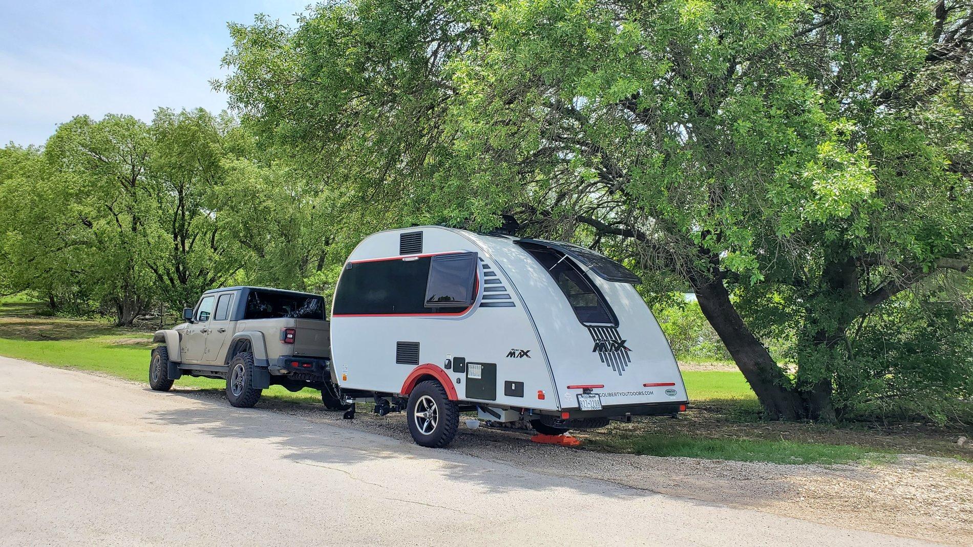 Jeep Gladiator Gladiators and Camper Pictures 20200523_123547