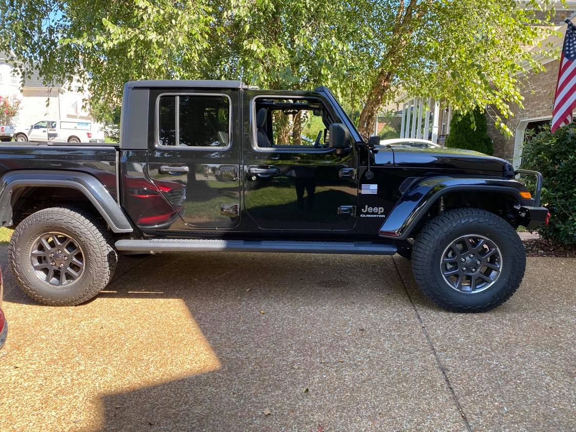 Jeep Gladiator Mopar 2" lift w/0.75" daystar spacers, uneven sag? 118696301_1019112598518139_310363136262978172_n