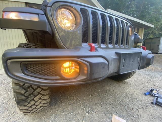Jeep Gladiator Rubi Rhod - A 2020 Gladiator with flair for the overland-dramatic B6CA8C90-E85F-4996-A536-793C55509D35