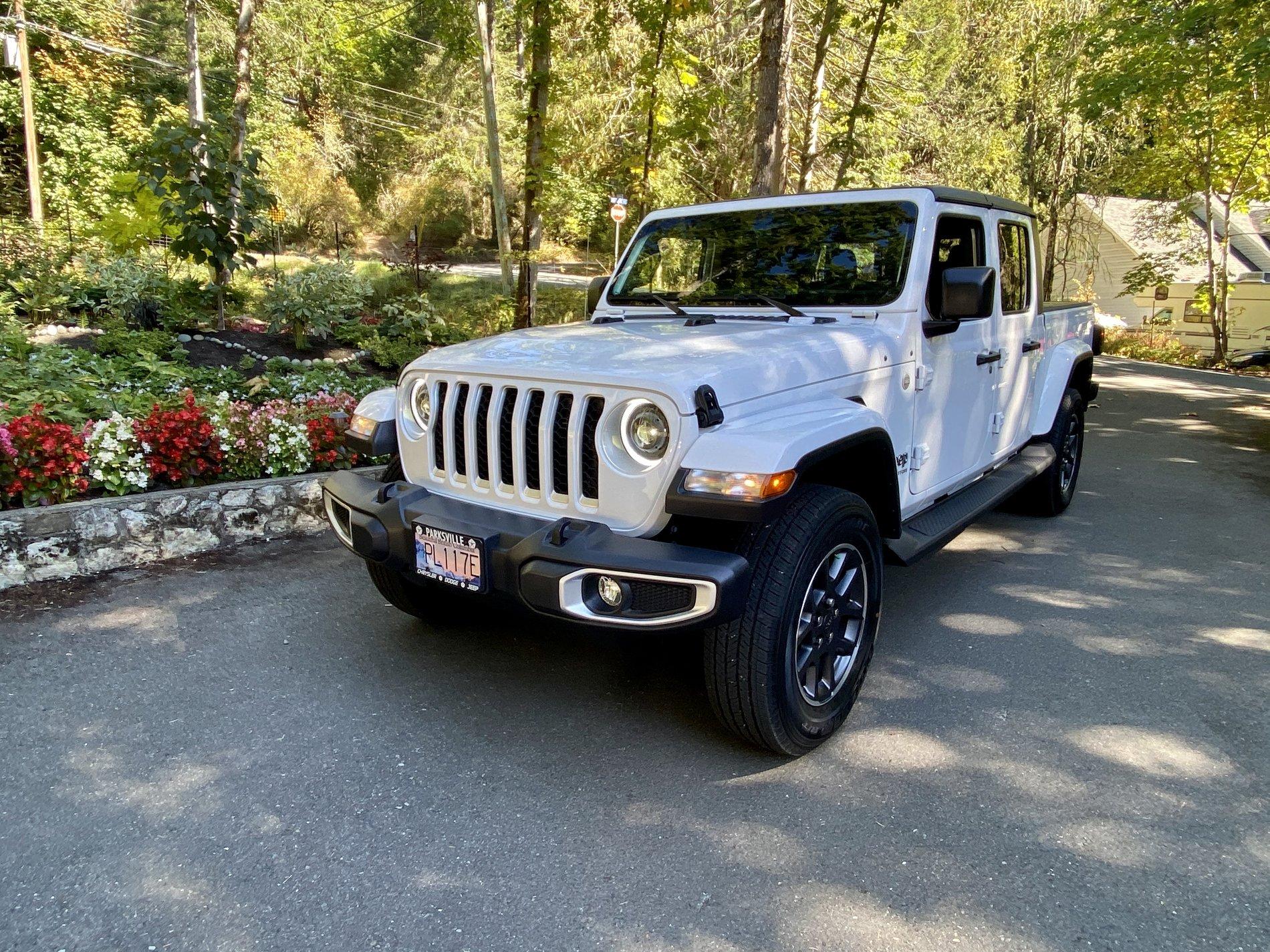Jeep Gladiator Installed Oracle Oculus Bi-LED headlights..and Fog lights and Diode Dynamics side marker bulbs 8A161A9E-B87A-4036-97DC-5B00D4C8FA62