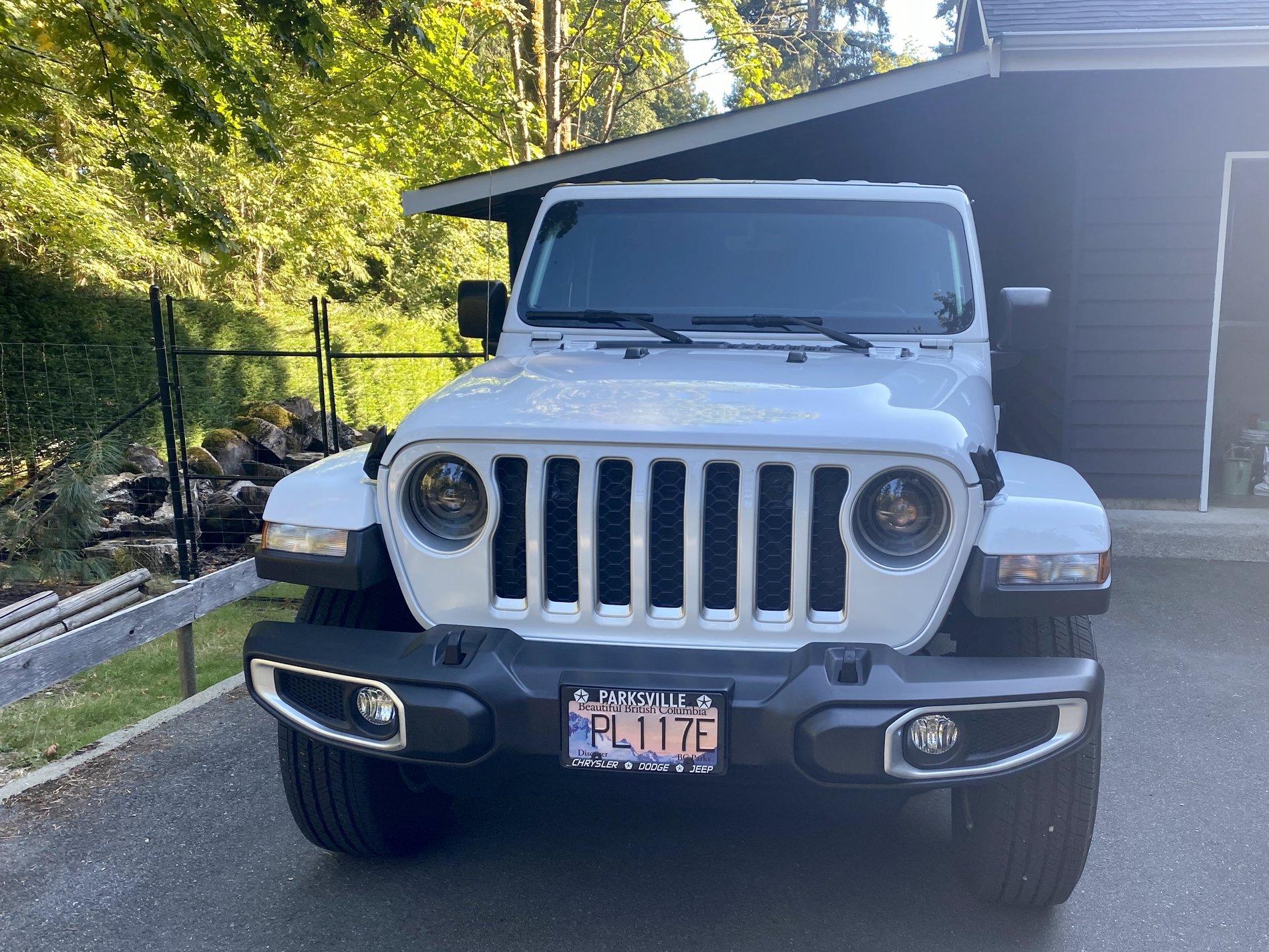 Jeep Gladiator Installed Oracle Oculus Bi-LED headlights..and Fog lights and Diode Dynamics side marker bulbs BB3C9C39-C443-49FD-B535-6E525D98C938