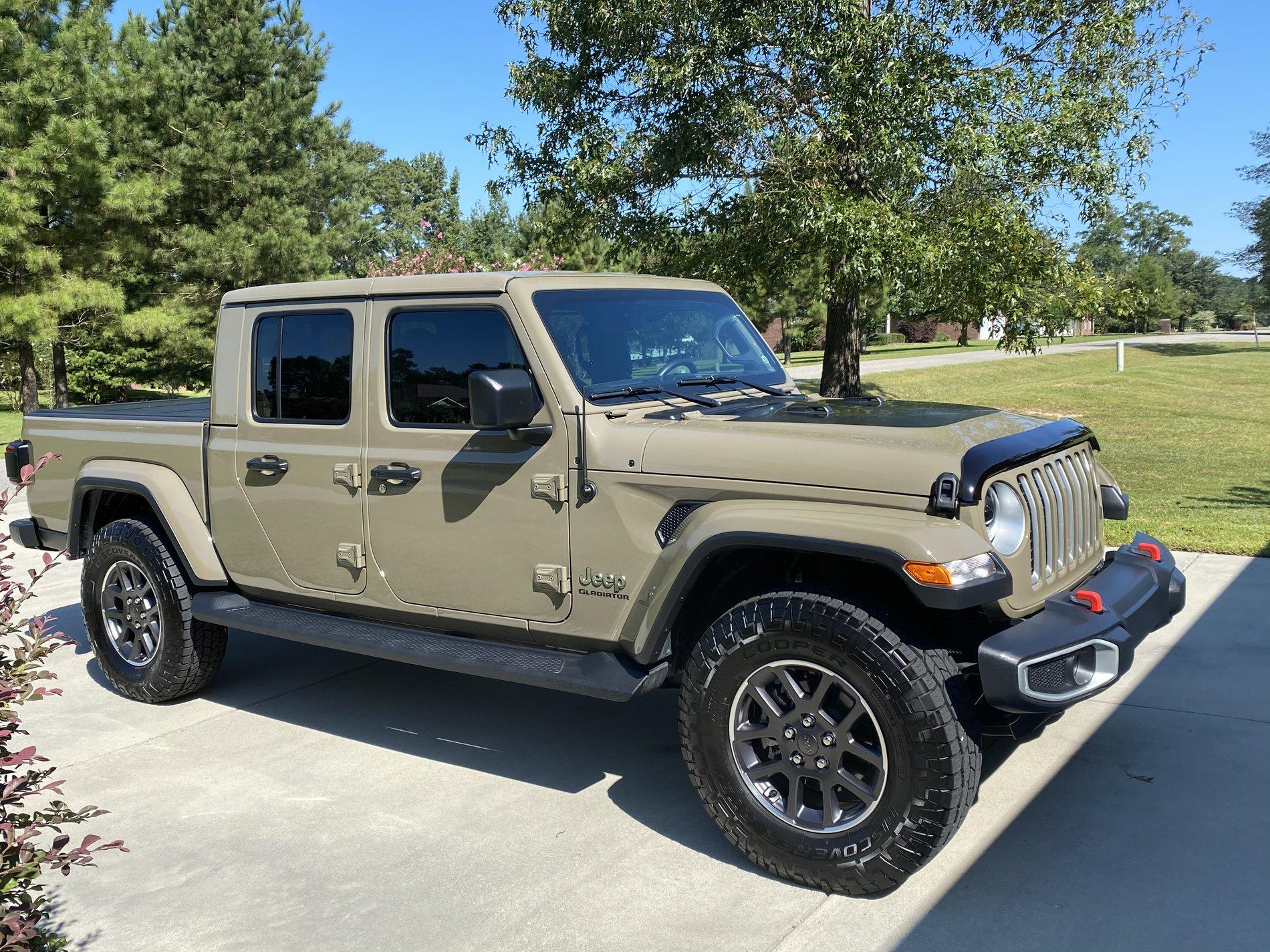 Jeep Gladiator Detail Day DCCC6BBE-BFEF-414C-BE2D-6727C5EE11C5
