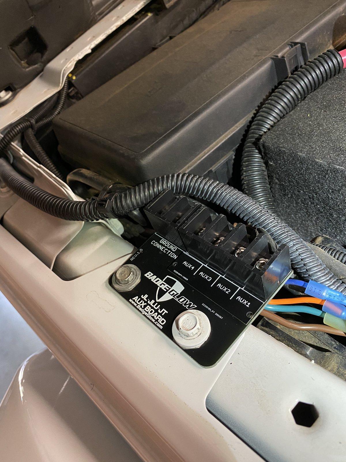 Jeep Gladiator New Gladiator build. New to the group. B7C76B5B-8D4F-47D1-900C-03E61B61595D