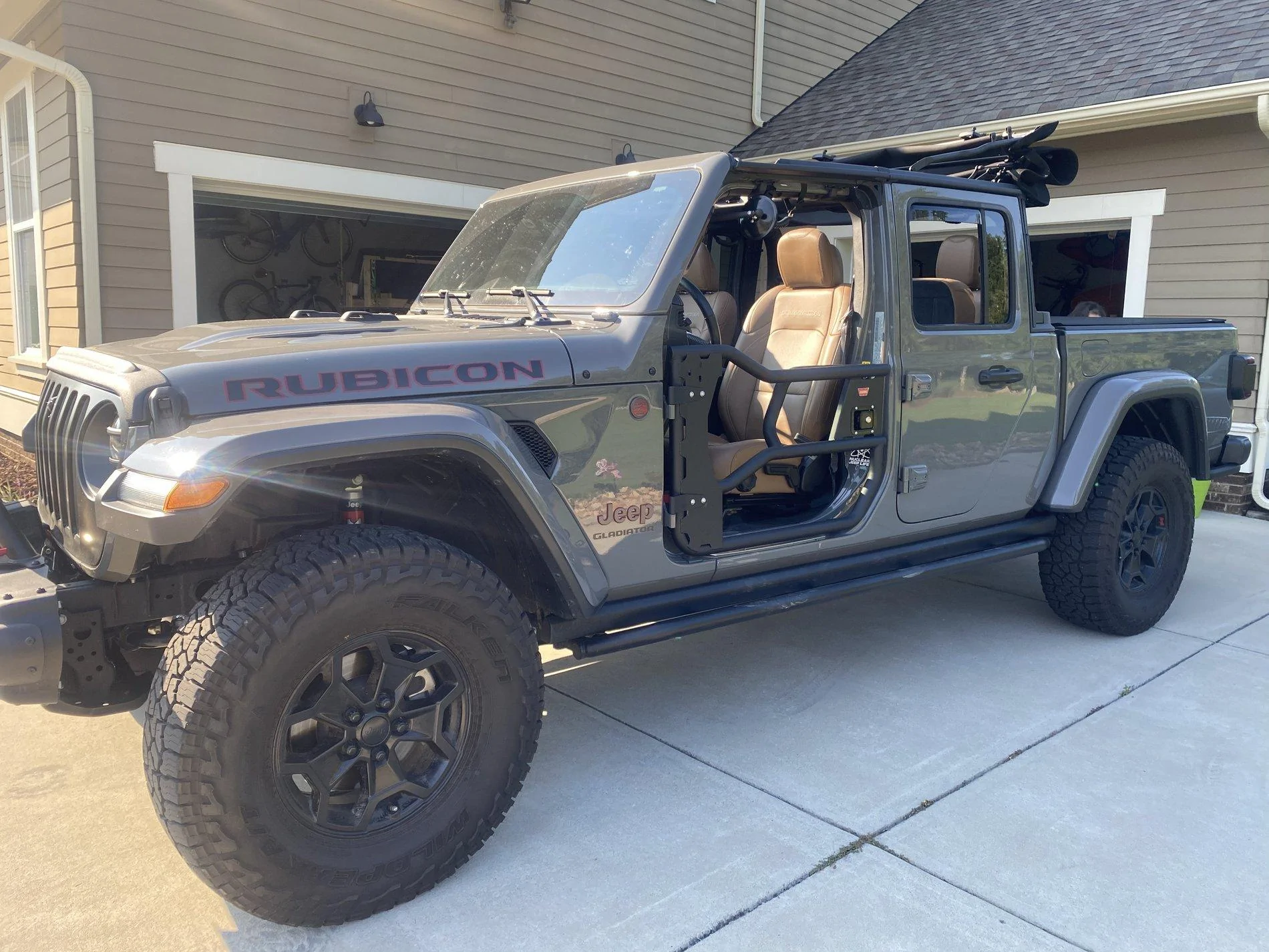 Jeep Gladiator Samson AF7794B8-4176-4CB4-A924-EA6227BDDA3A