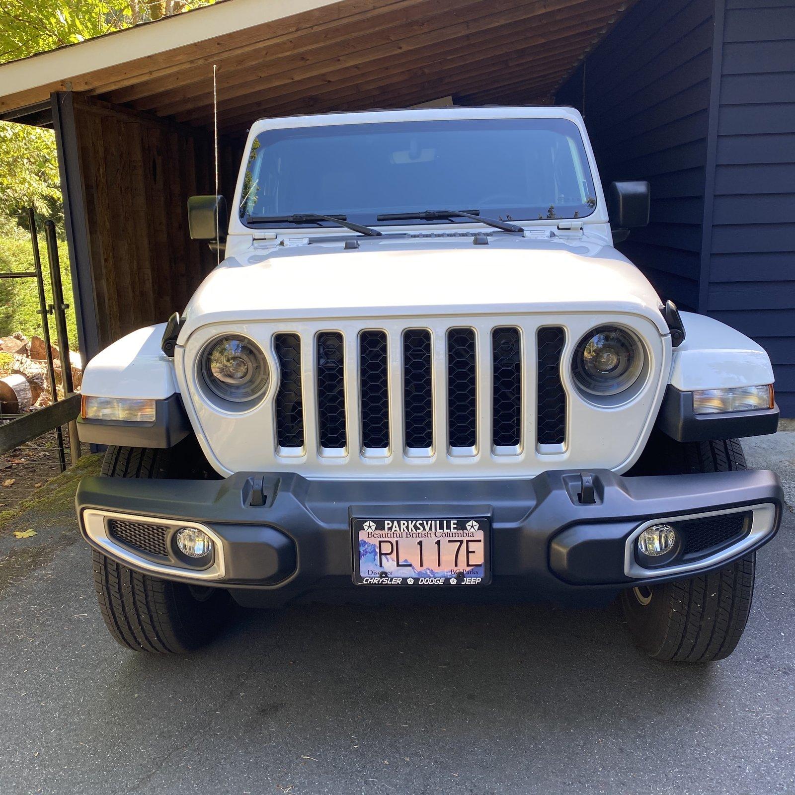 Jeep Gladiator Front plates on new Gladiator 6DAD0A95-BF21-4DBA-91F6-2918927C840D