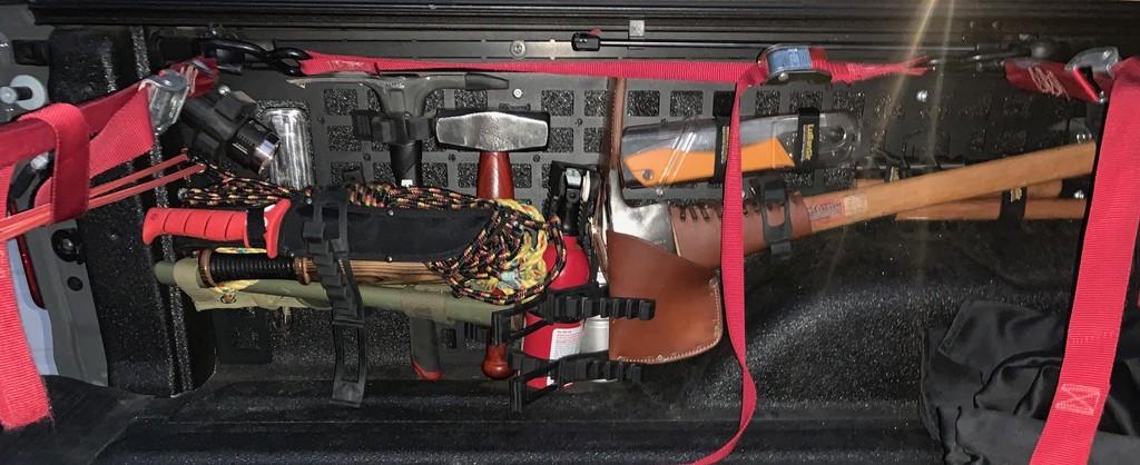 Jeep Gladiator Difference between these shovels KomlO9