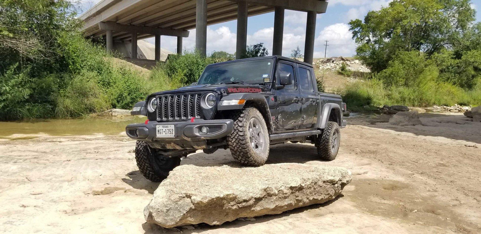 Jeep Gladiator What did you do WITH your Gladiator today? jeep pose