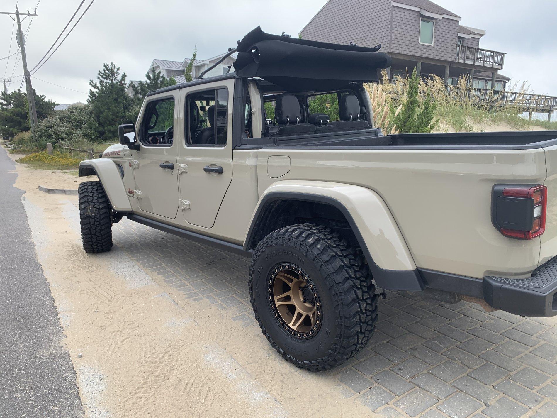 Jeep Gladiator ***Official Mojave Thread*** Lets talk Mojaves C6F725F7-5F93-41B1-A5E4-BE4B7471A921