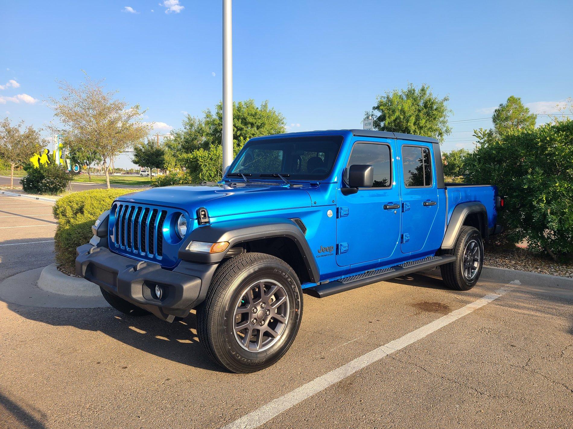 Jeep Gladiator Just bought it. My first new truck. 20200828_181039