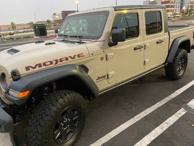 Jeep Gladiator Aftermarket Hood? IMG_2991