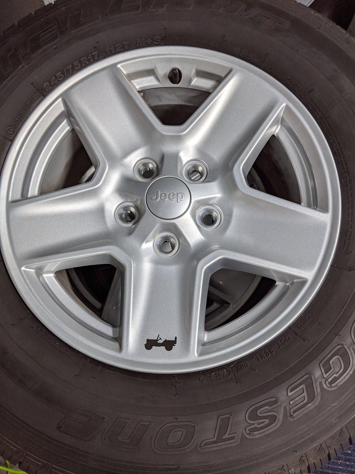Jeep Gladiator Gladiator Sport Stock Tires and Wheels IMG_20200909_131036