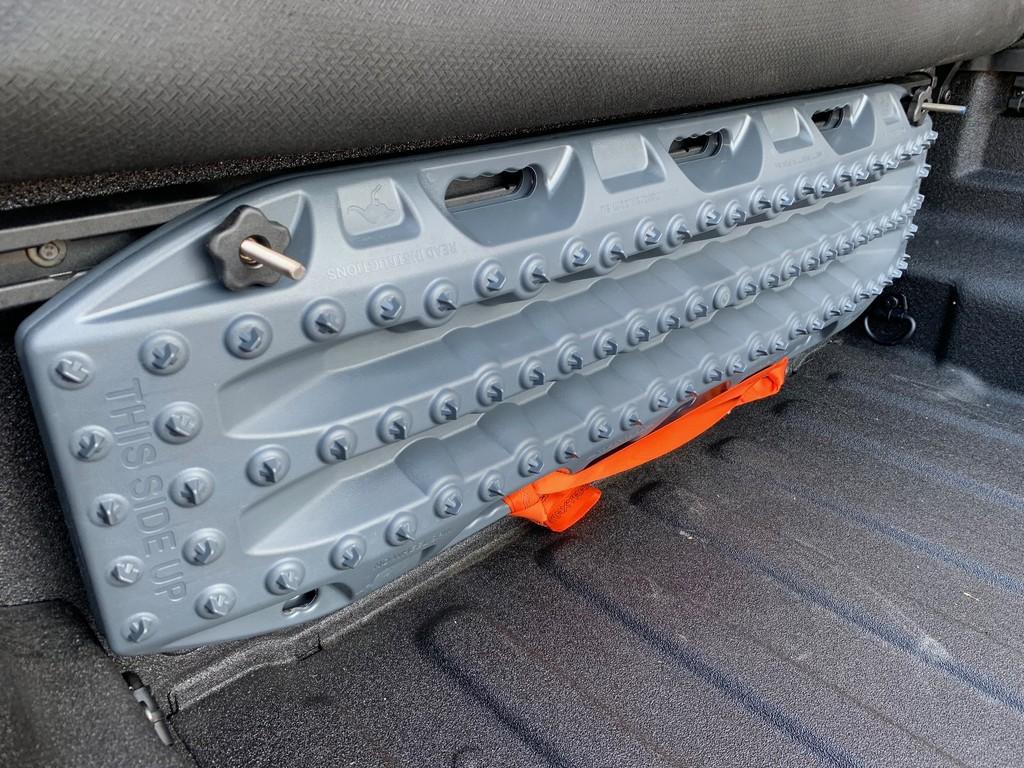 Jeep Gladiator JCR bed side molle panel p6g3I3