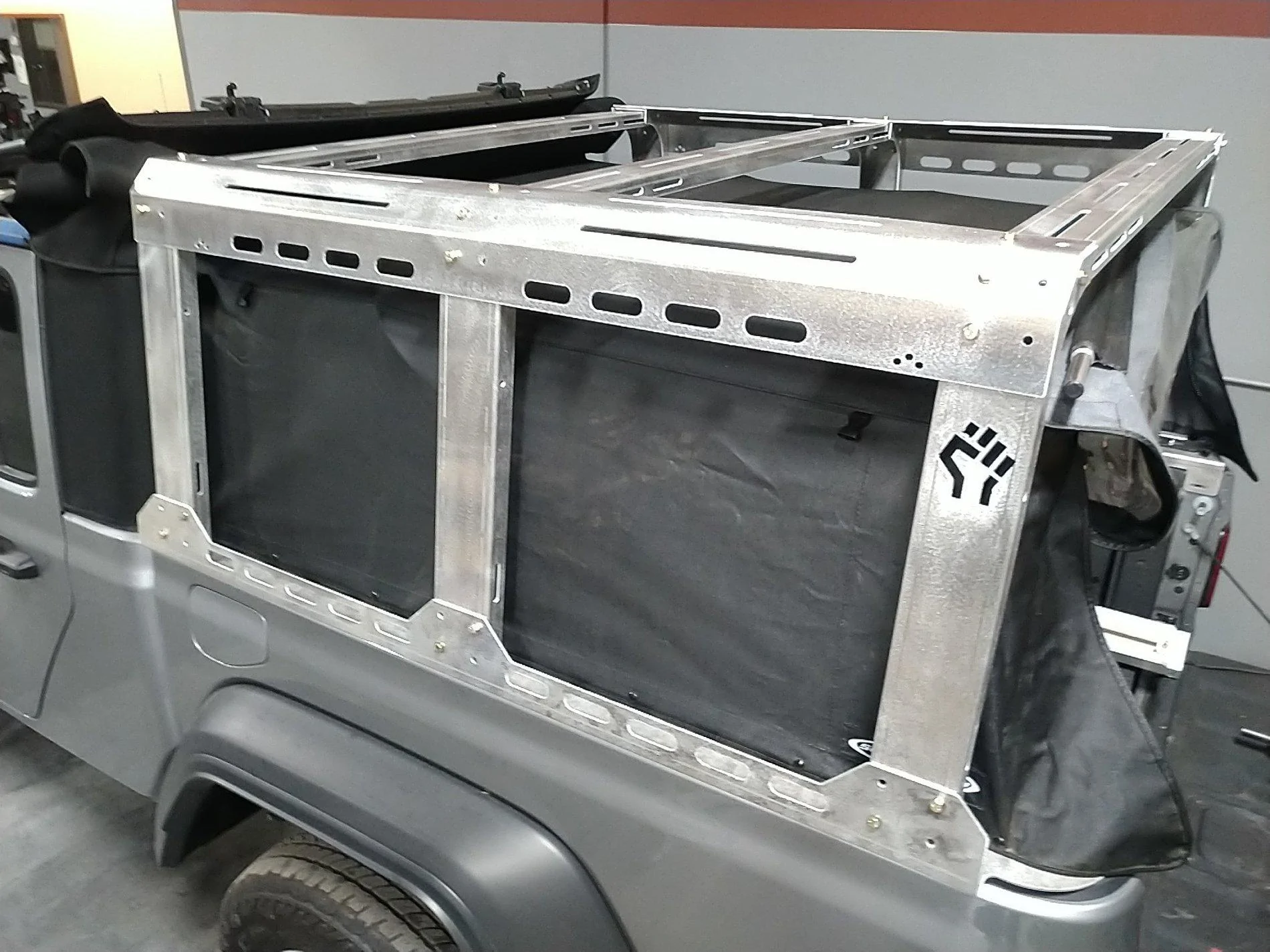Jeep Gladiator Bed rack that works with Tonneau cover IMG_7392