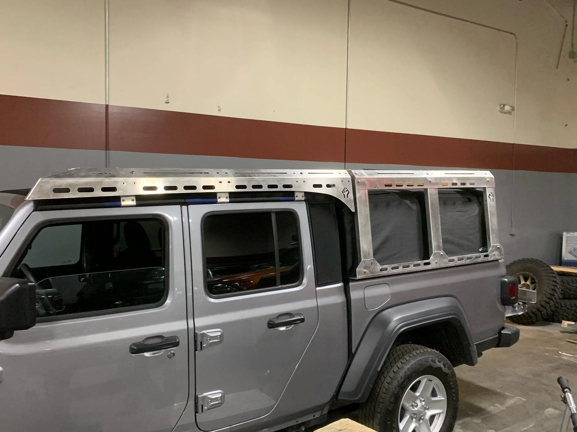 Jeep Gladiator Bed rack that works with Tonneau cover IMG_7414