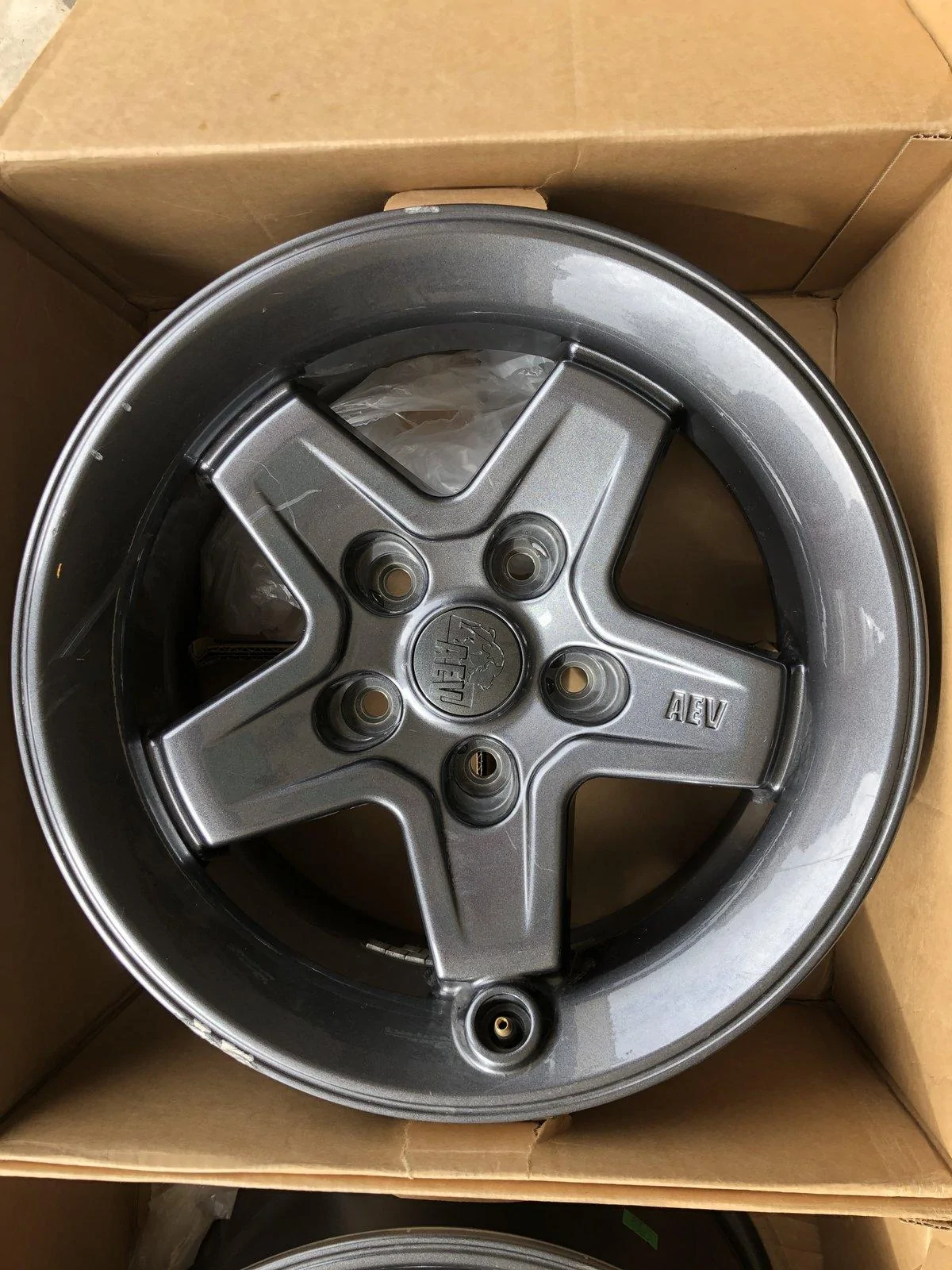 Jeep Gladiator x5 Jeep Wrangler Gladiator AEV Pintler Wheels - Onyx IMG_8605
