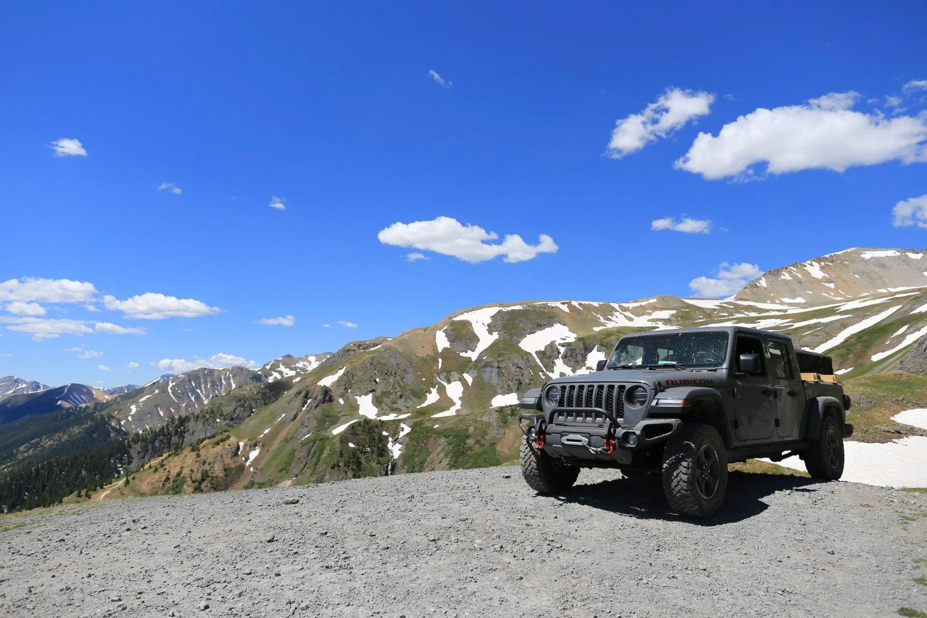 Jeep Gladiator FREE Rubicon plastic bumper (no fog lights) and steel skid plate (no brackets) Rudi Black Bear Pass