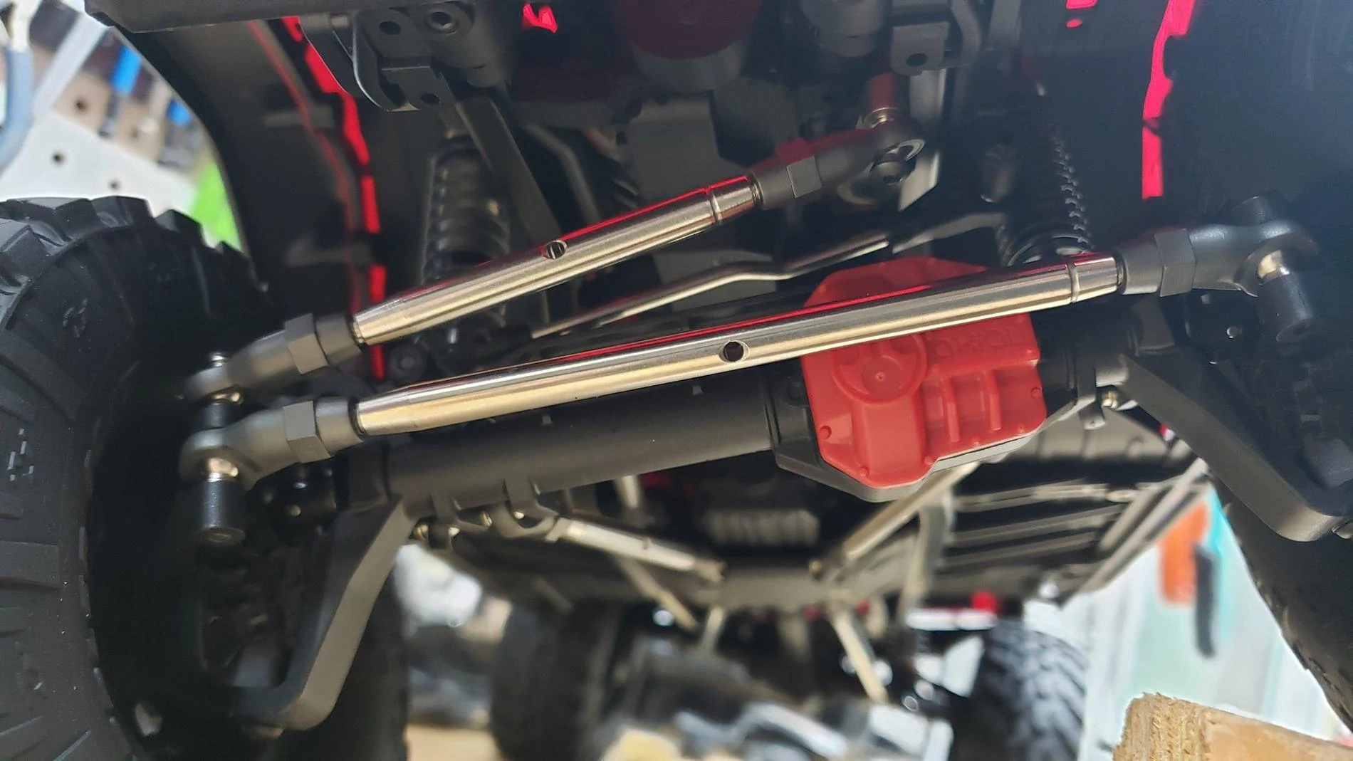 Jeep Gladiator Axial Racing Jeep Gladiator 1/10 Scale RC Rock Crawler 20200910_214040