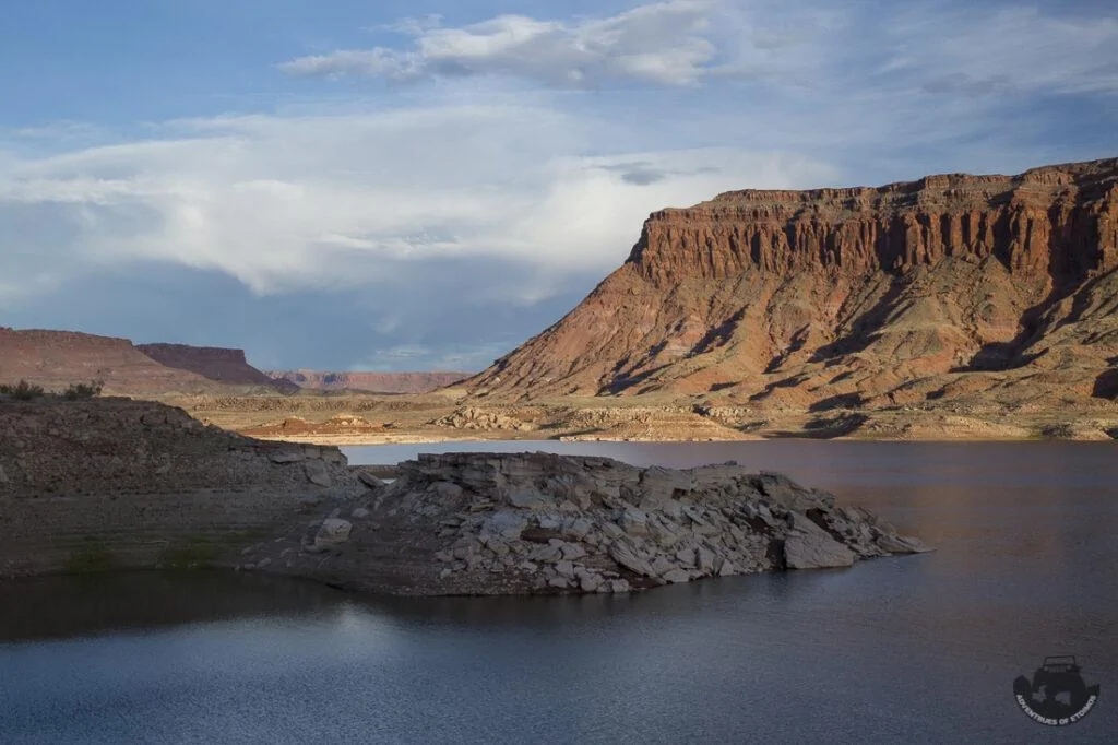 Jeep Gladiator Adventures of Etoimos Loves_Lake_Powell-2195-1024x682