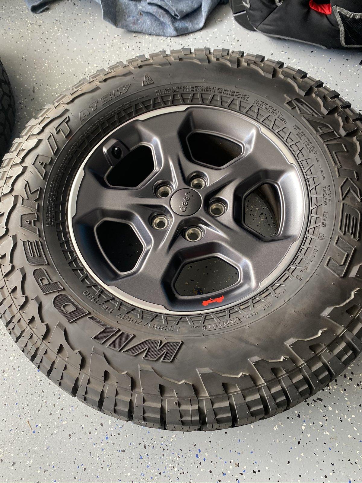 Jeep Gladiator FS $1200 Factory Rubicon Wheels and Tires 71C529C8-9172-4FD0-AB59-8D39955877F9