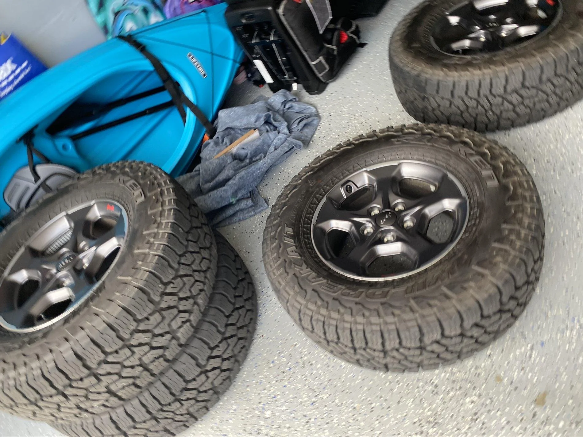 Jeep Gladiator FS $1200 Factory Rubicon Wheels and Tires E09B38AE-4D41-410C-9B32-A6942EB4BA86