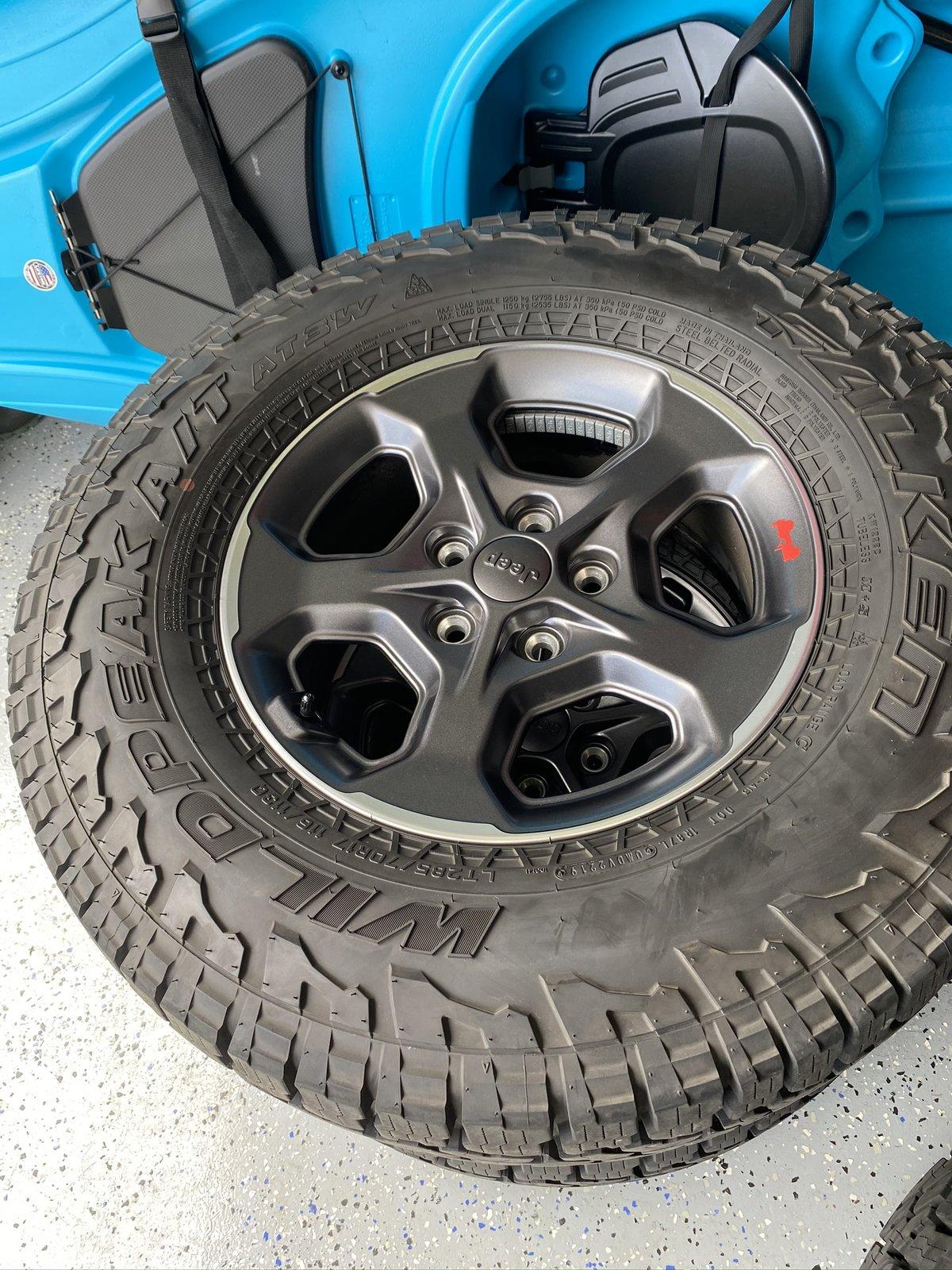 Jeep Gladiator FS Factory Rubicon wheels/tires + Tpms + spare tire F0C377A1-6D9E-4DF7-B8A0-A3D5A57259CC