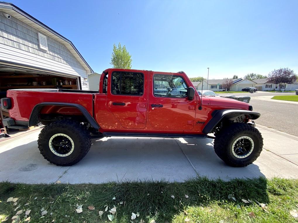 Jeep Gladiator EVO vs Clayton vs Rebel? IMG_0914