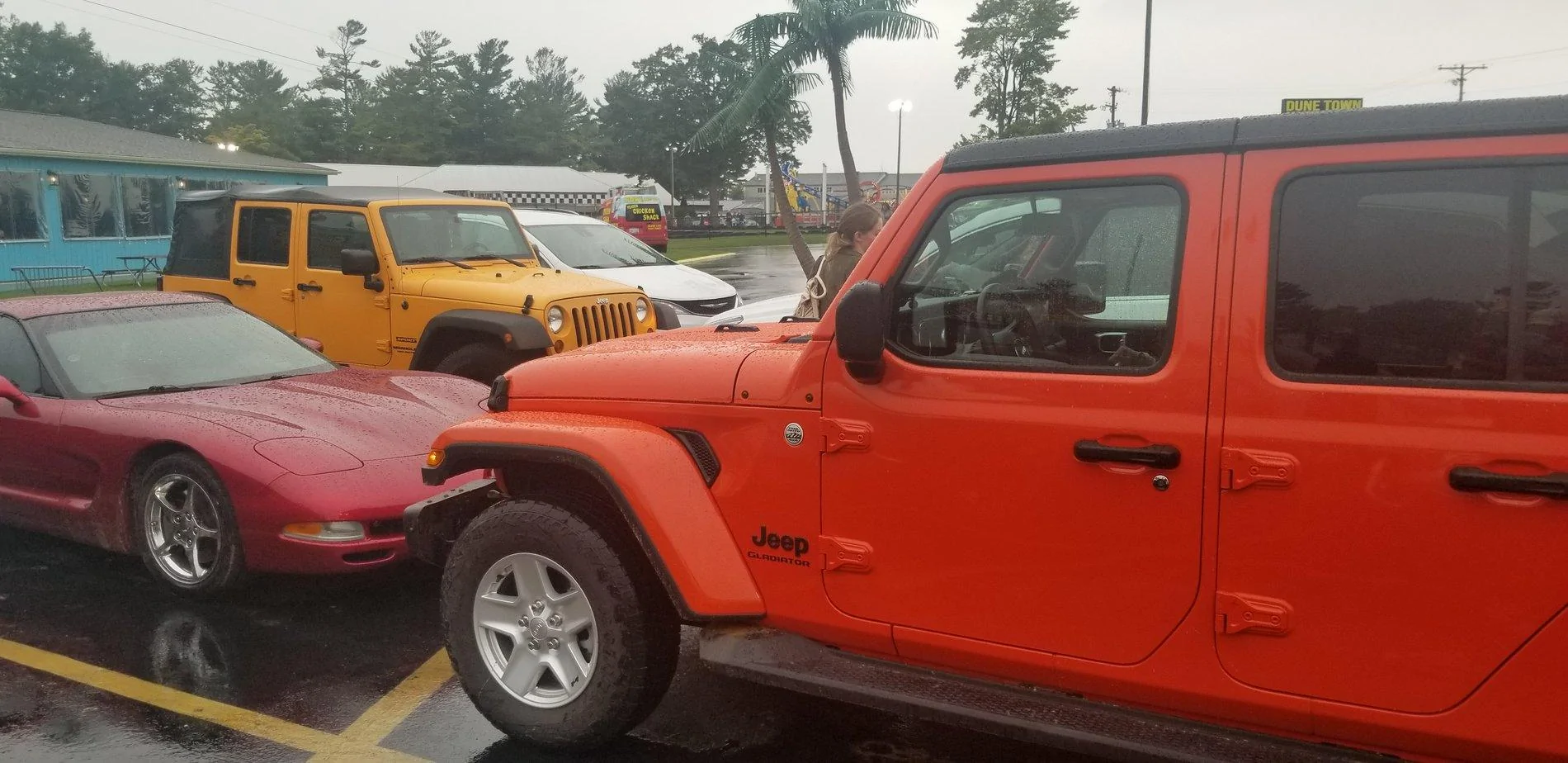 Jeep Gladiator Punkn vs Nacho - color comparison 20200912_170411(0)
