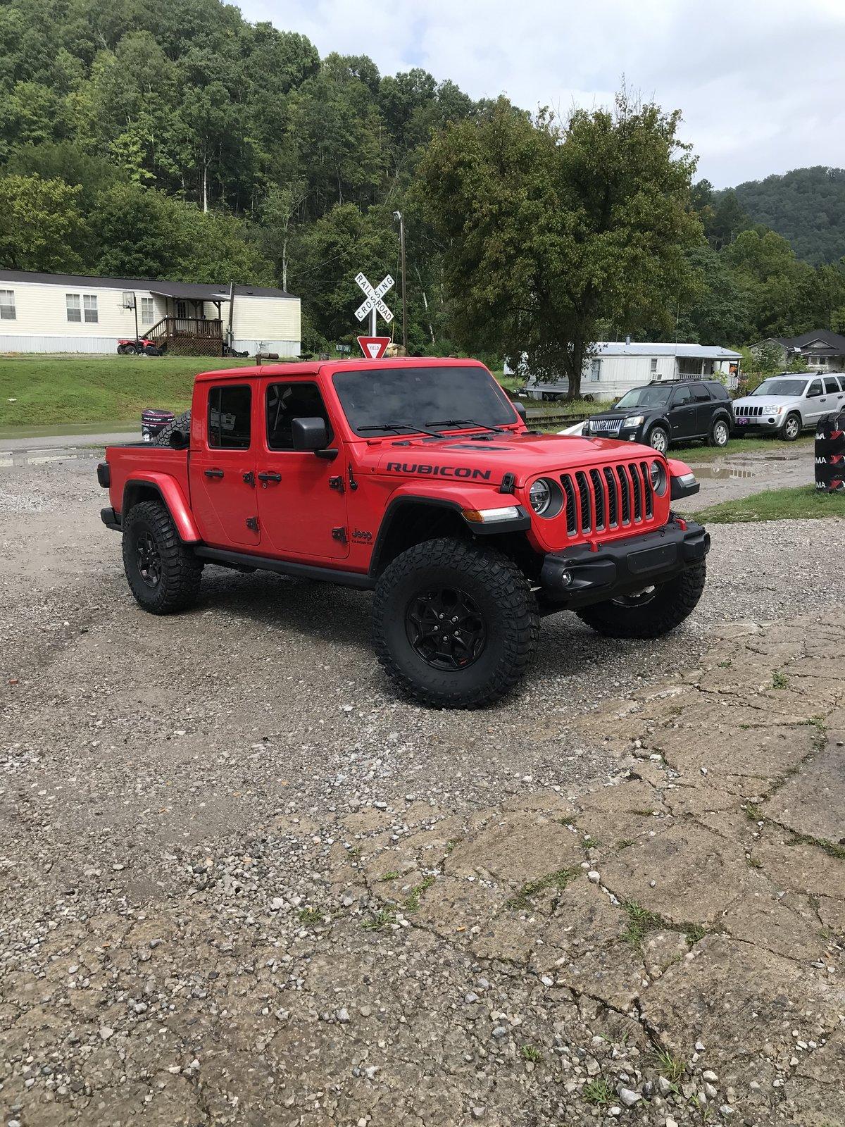 Jeep Gladiator Mods Needed to run 37's on mopar lift 0BB68CF3-0973-4ABA-9BF2-4C7680249A41