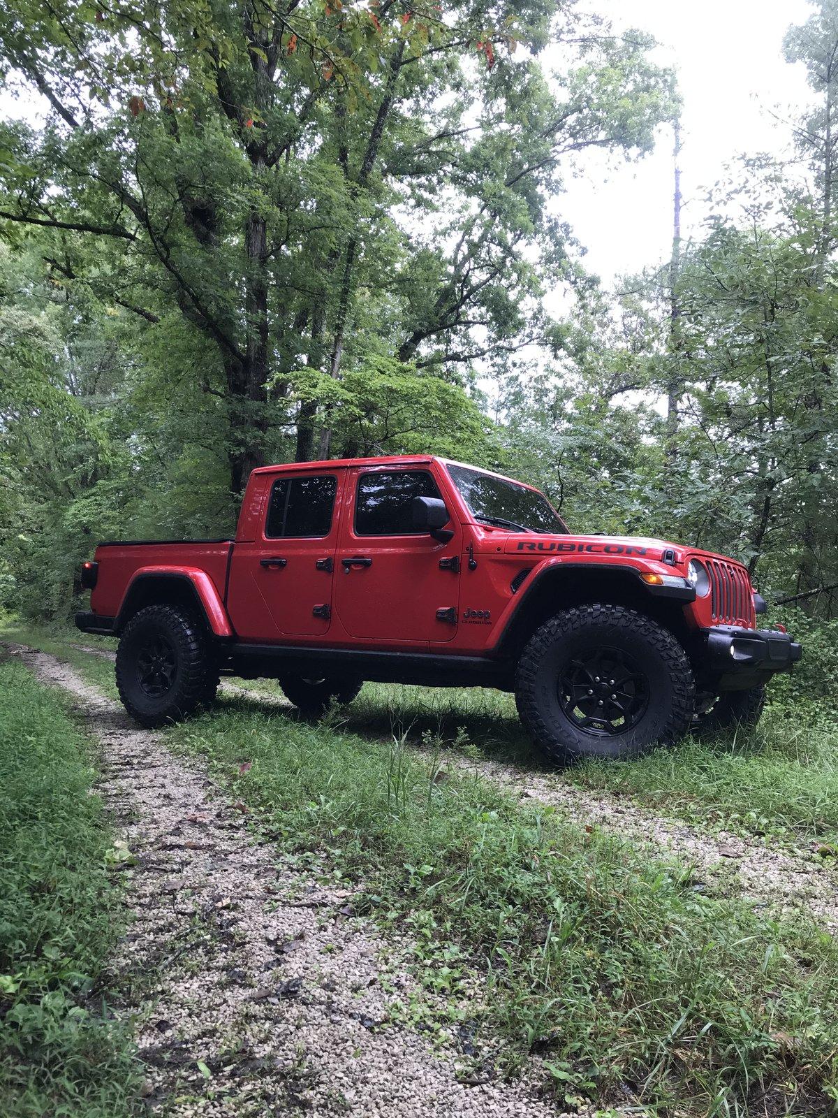 Jeep Gladiator Mods Needed to run 37's on mopar lift C1208932-7DCF-4872-9CB5-D5ACA93ED7A9