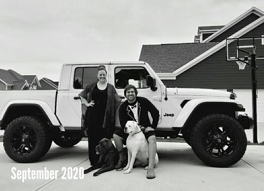 Jeep Gladiator Glad(iator) Dogs! Let's see 'em! 2BC8F026-0308-403B-A762-C23D34478F80