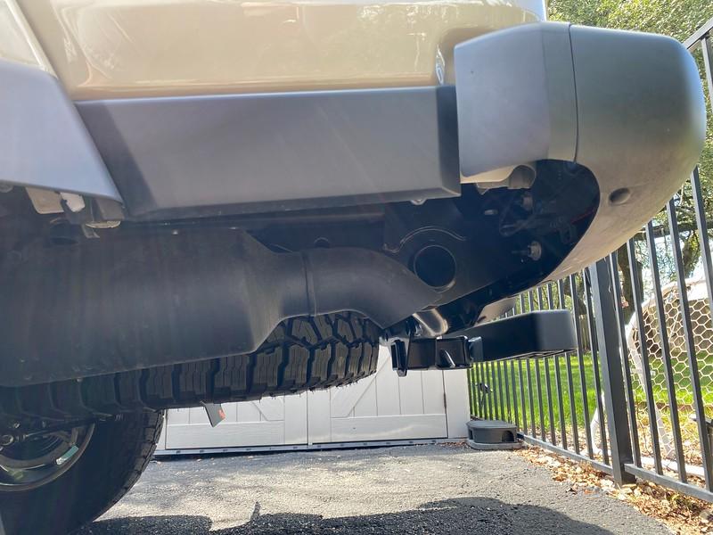 Jeep Gladiator Installing Mopar Rear Bed Rock Rails on Overland and Sport Gladiators i-TK6Dswx-L