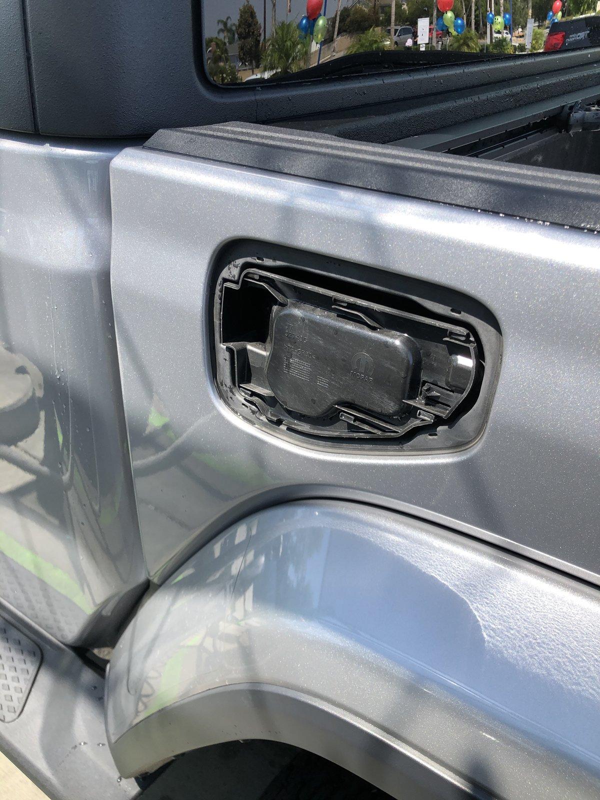 How To Open Gas Cap Jeep Gladiator: Quick and Easy Guide