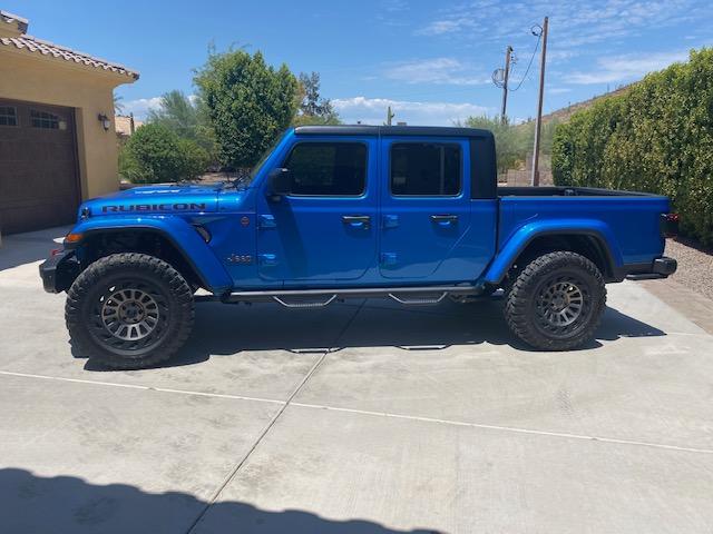 Jeep Gladiator Awful time deciding! 35 vs 37! Help! IMG_2410