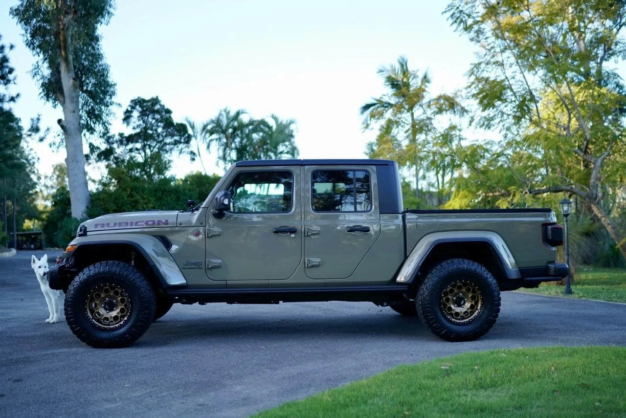 Jeep Gladiator GATOR Gladiator JT Club 836DBE63-6D53-491D-947A-C73F315BB7B9