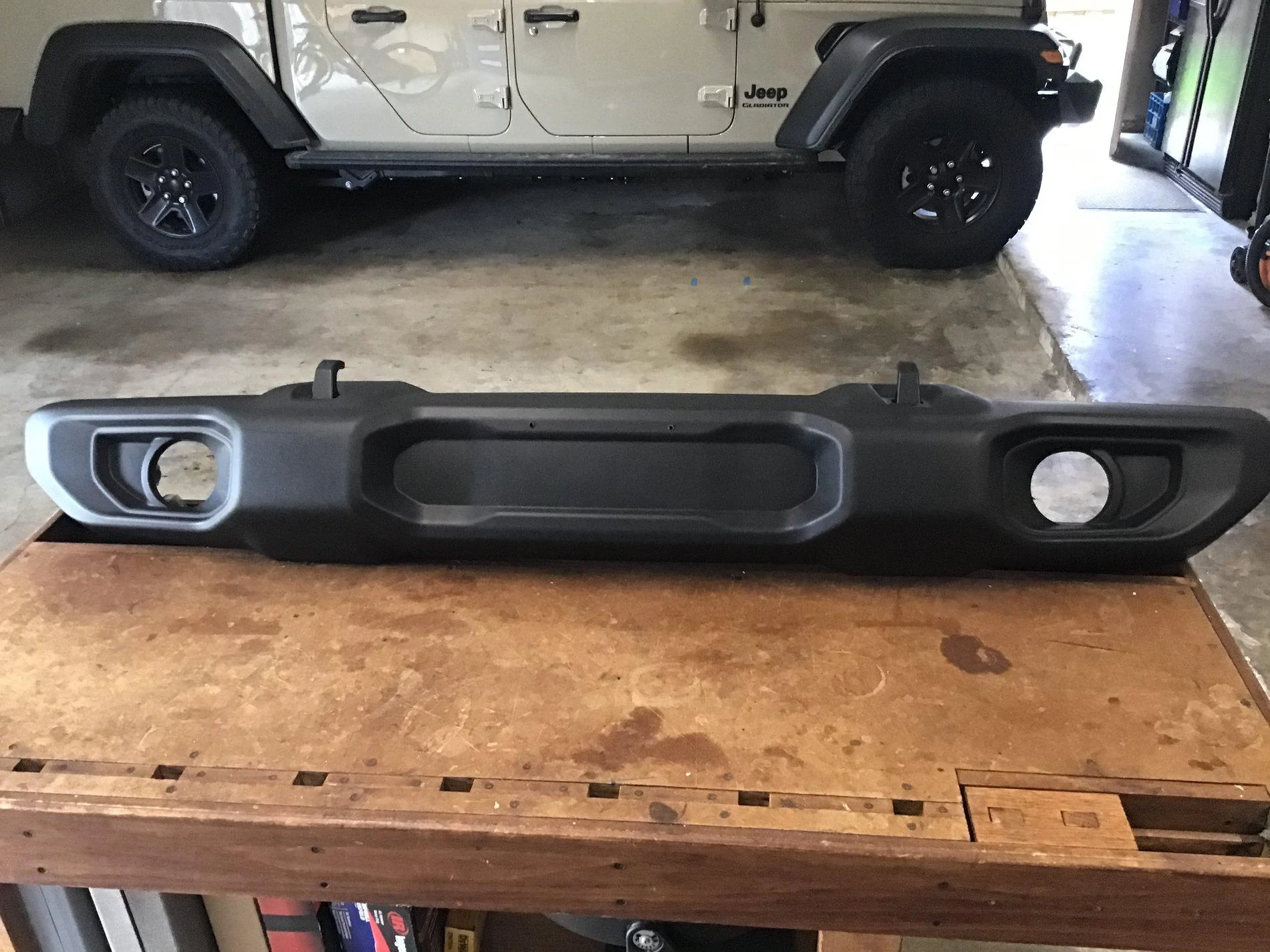 Jeep Gladiator OEM Front Bumper (Sport S) - Dallas TX AA454E51-7DF2-4B6A-8899-238993DA89C6