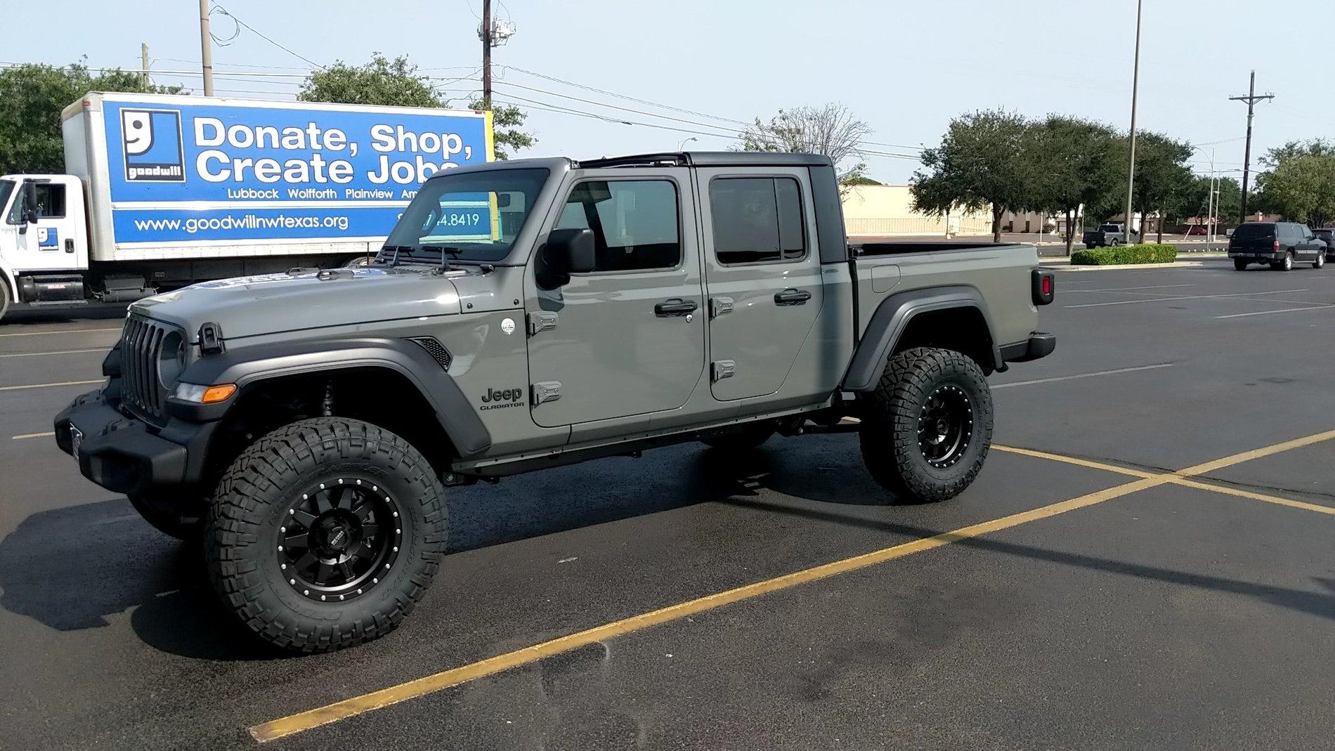 Jeep Gladiator Gladiators on Mopar 2" Lift Kit IMG_20200822_164550_01
