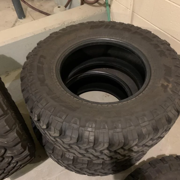 Jeep Gladiator FS: Set of 5 Falken Wildpeak MT, 285/70/17, 8,000 mi, $500 TYukLZI