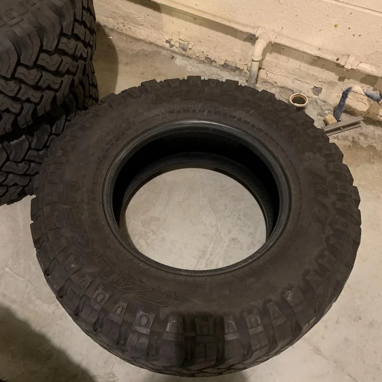 Jeep Gladiator FS: Set of 5 Falken Wildpeak MT, 285/70/17, 8,000 mi, $500 8ur3AVU