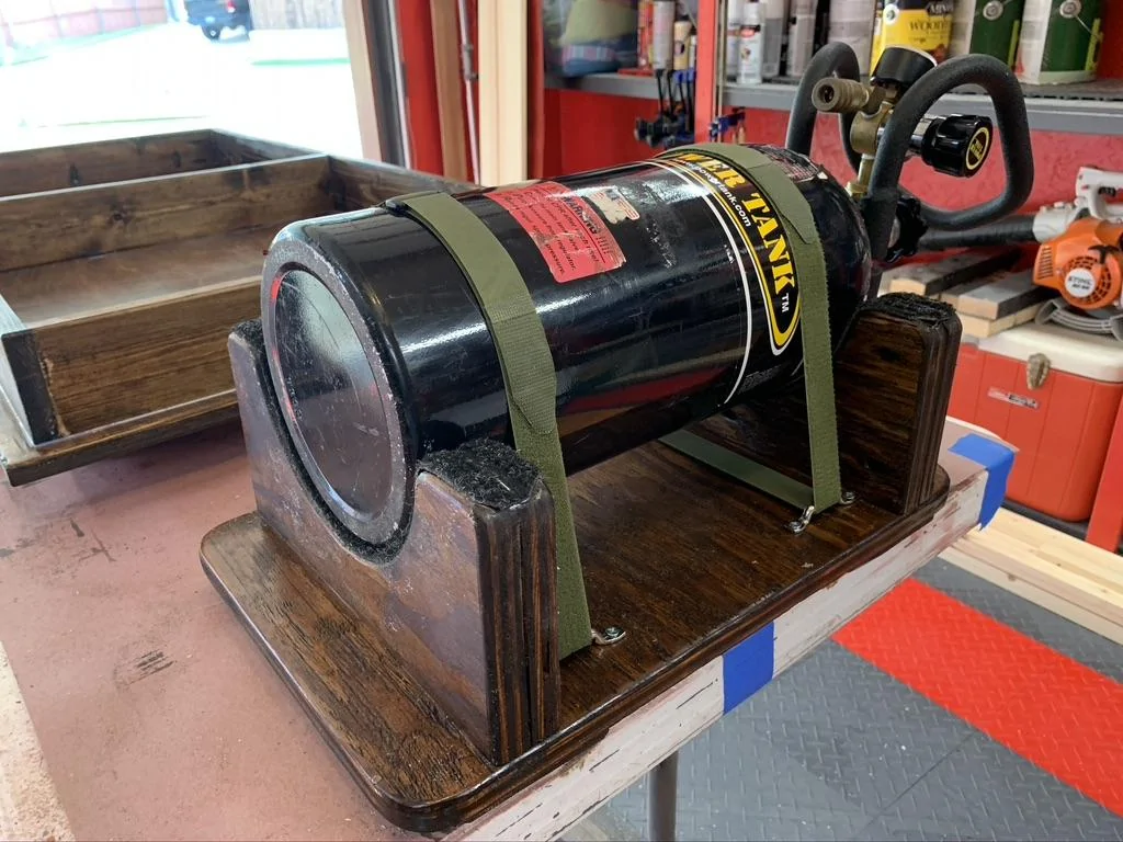 Jeep Gladiator Power Tank Carrying Rack Power Tank 1