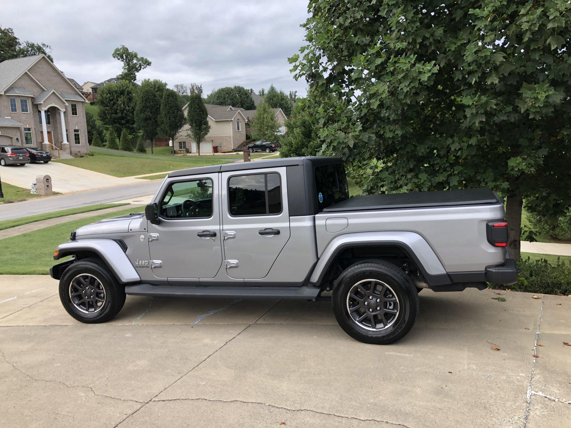 Jeep Gladiator Pics of Overland with Rubicon take-offs? 5ECBC1D0-C13C-4E4B-A1EF-8EFAC30FD8E7