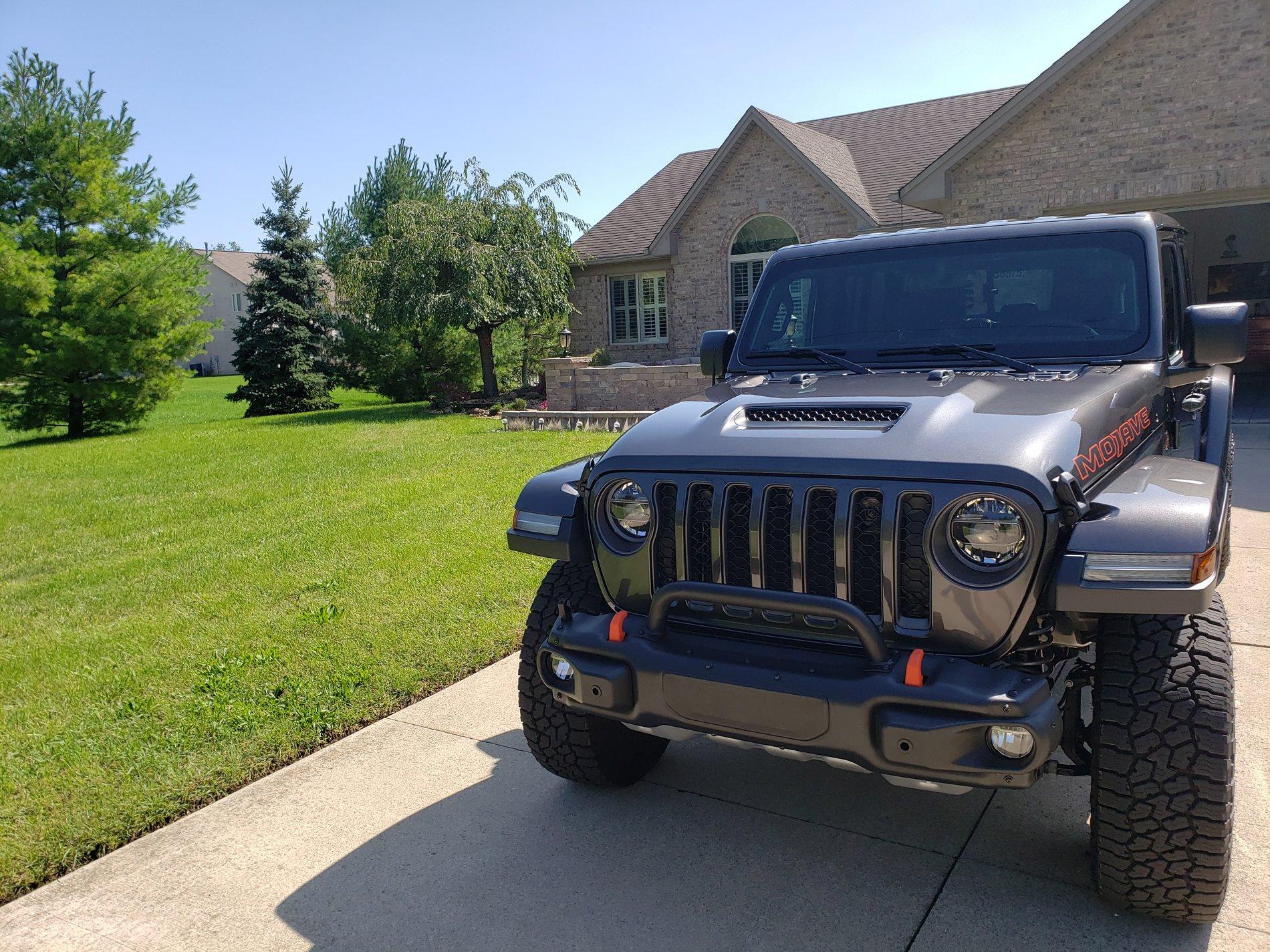 Jeep Gladiator Swapping the Mojave plastic bumper with the Mopar steel bumper 20200911_141525
