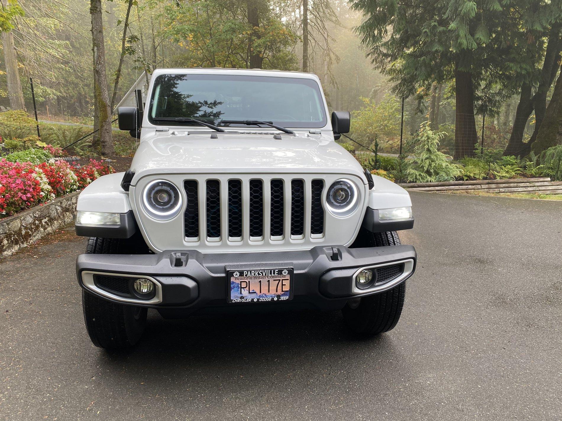 Jeep Gladiator Installed Oracle Oculus Bi-LED headlights..and Fog lights and Diode Dynamics side marker bulbs AC28C8E4-96BE-41C5-ACE9-A2B3BB6E8336