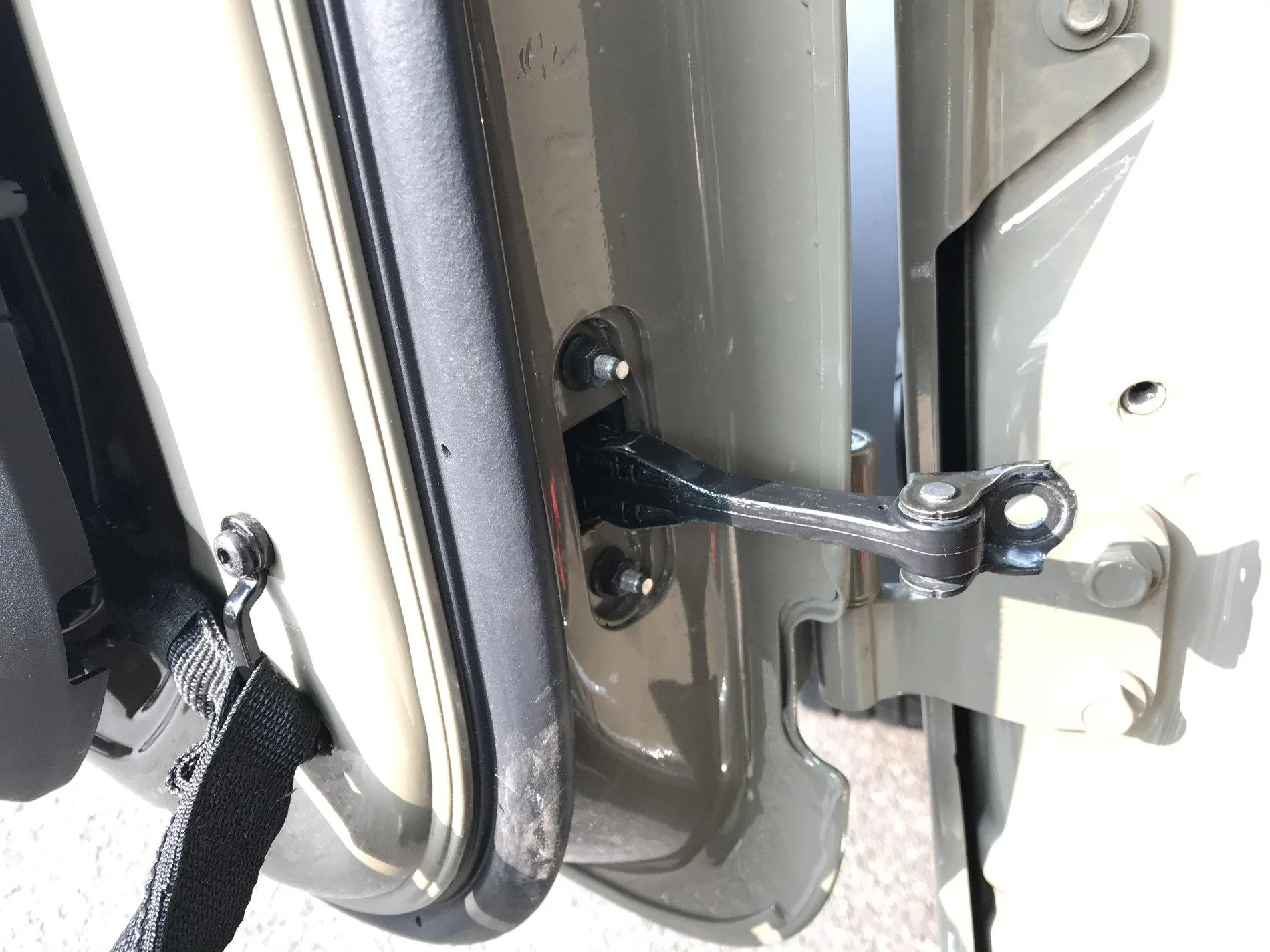 Door Stops/Tensioner FIX | Jeep Gladiator (JT) News, Forum, Community -  JeepGladiatorForum.com, image size:1900x1425
