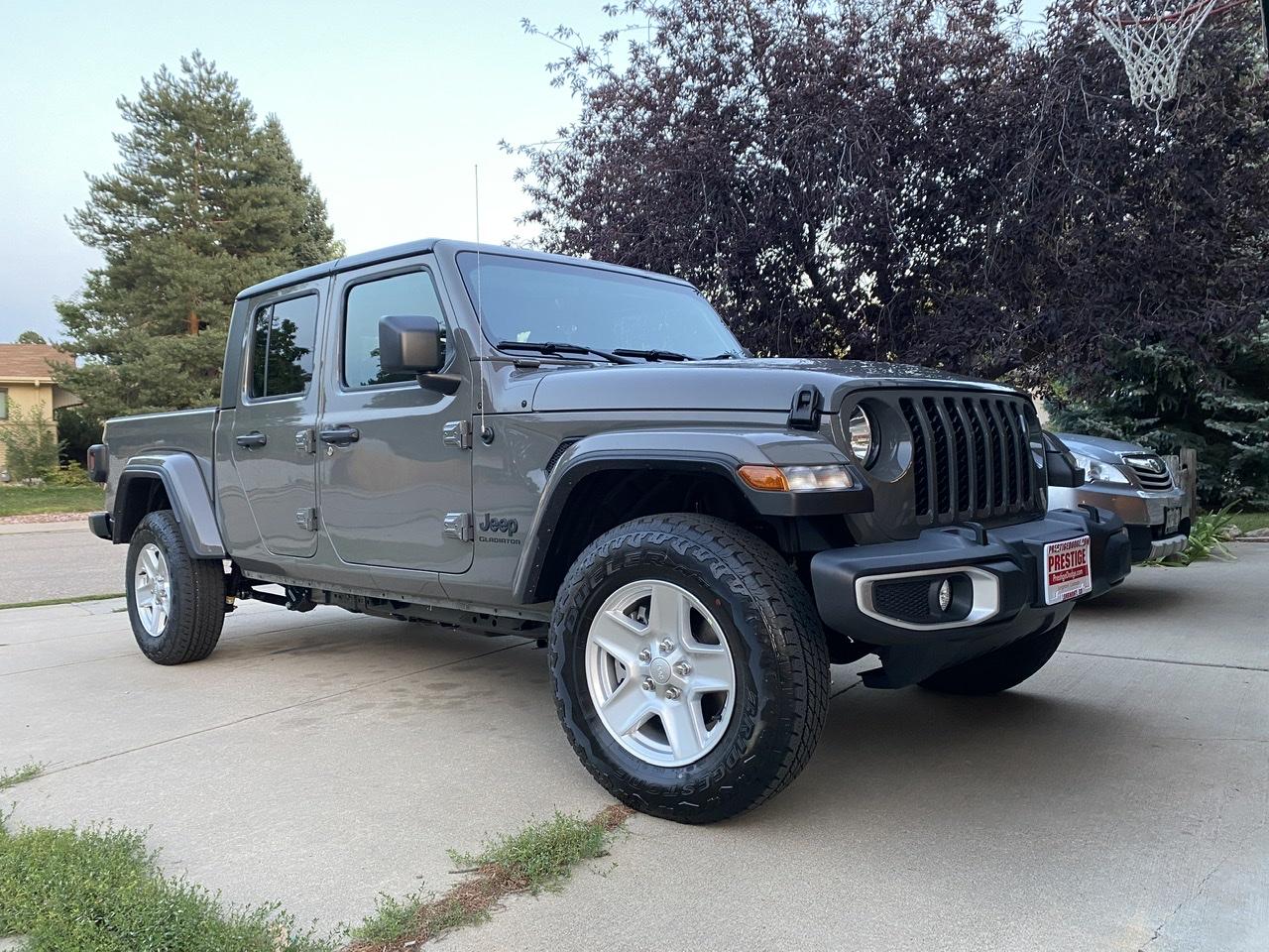 Jeep Gladiator Laddy the Gladdy 2CEF3B5C-3686-474C-8B13-54D6858F5076